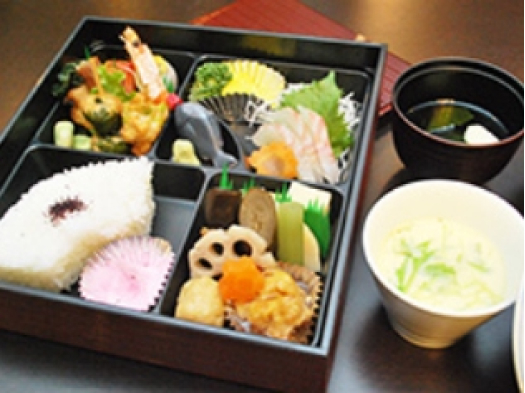 昼食　※イメージ