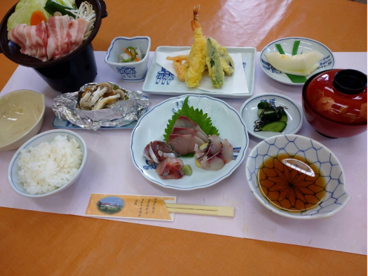 昼食　※イメージ